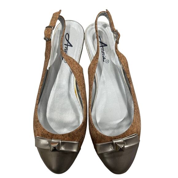 Annie Women's Silver Patent / Cork Slingback Heel - Size: 8.5 WIDE - Picture 1 of 8